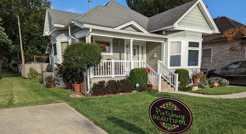 August Pittsburg Beautiful Awards