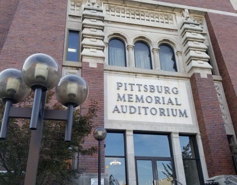 The front of Memorial Auditorium & Convention Center in Pittsburg, Kansas.